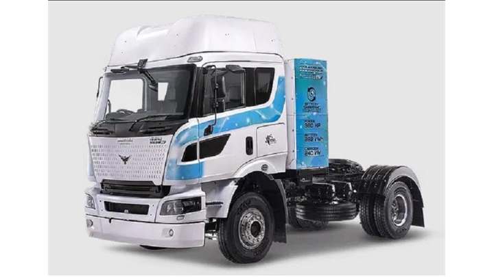 Montra Rhino 5538 EV 6x4 Trucks